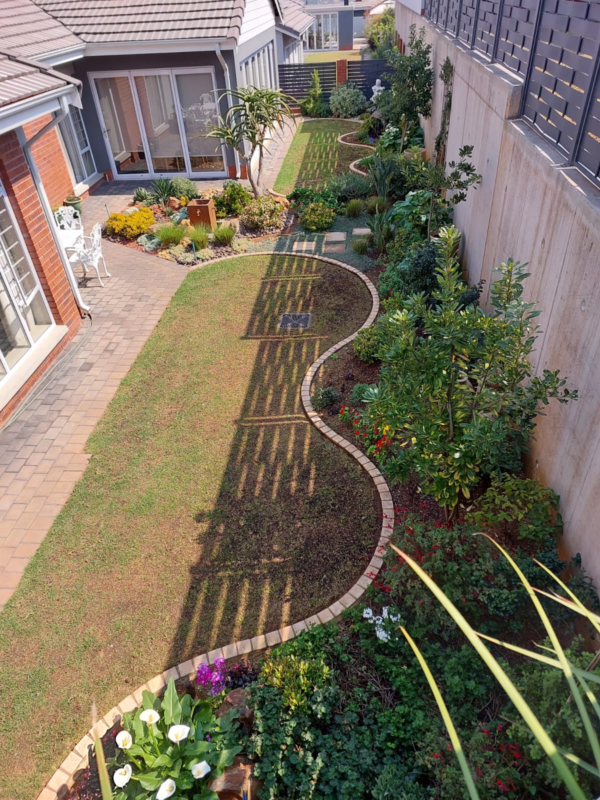 modern-front-garden-centurion
